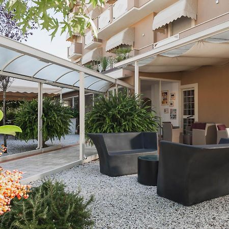 Hotel Azzurra Marina di Pietrasanta Luaran gambar