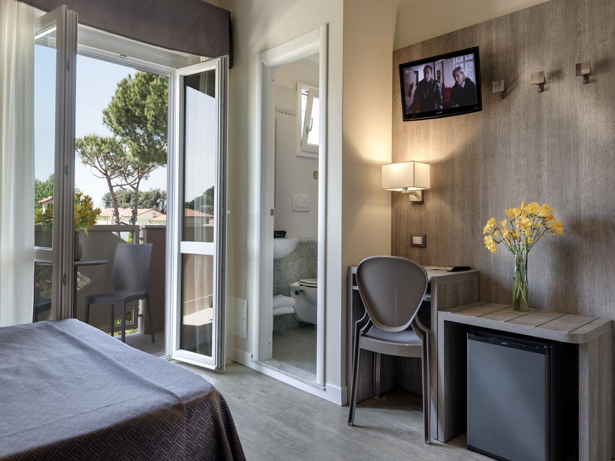 Hotel Azzurra Marina di Pietrasanta Luaran gambar