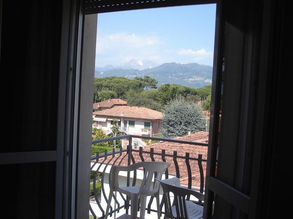 Hotel Azzurra Marina di Pietrasanta Luaran gambar